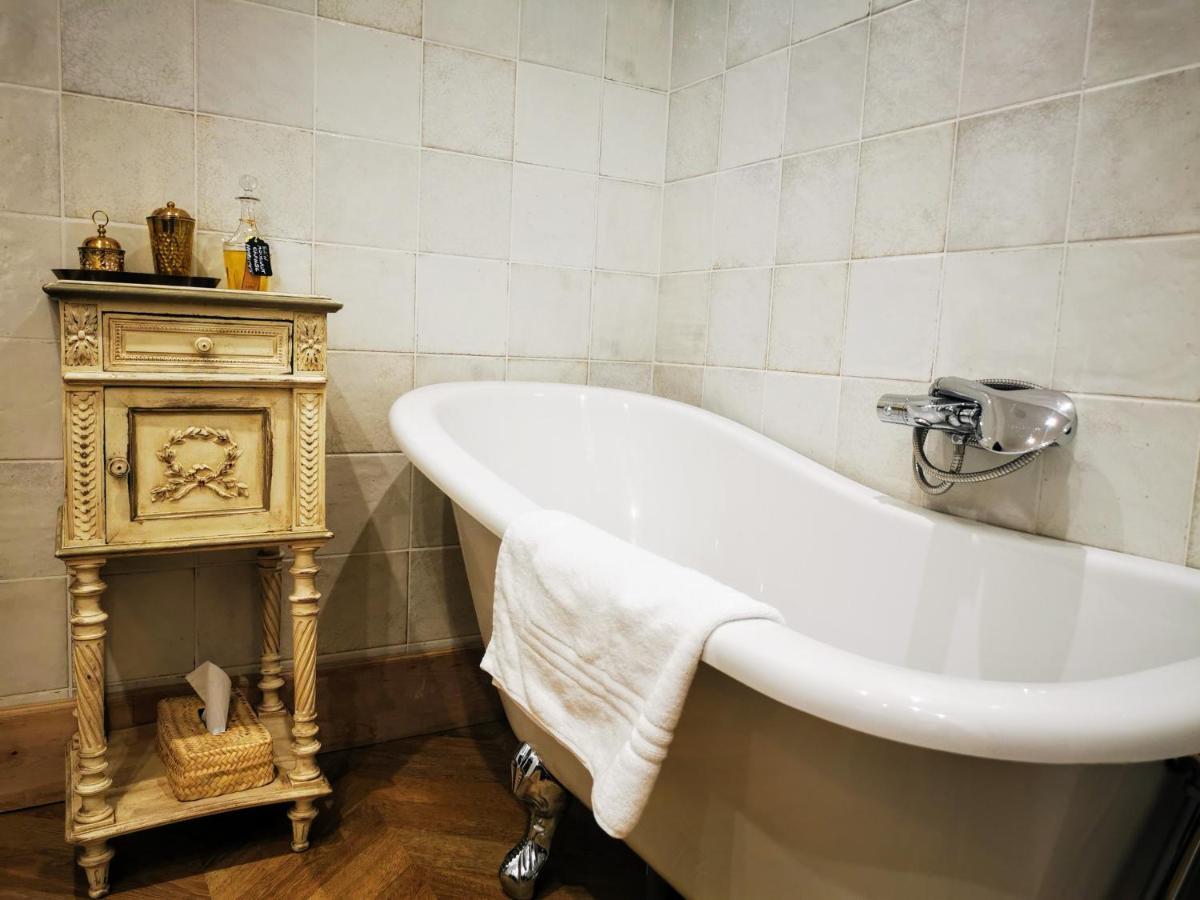 Maison Gaspard - Suites Et Appartements De Charme A Сомюр Екстериор снимка