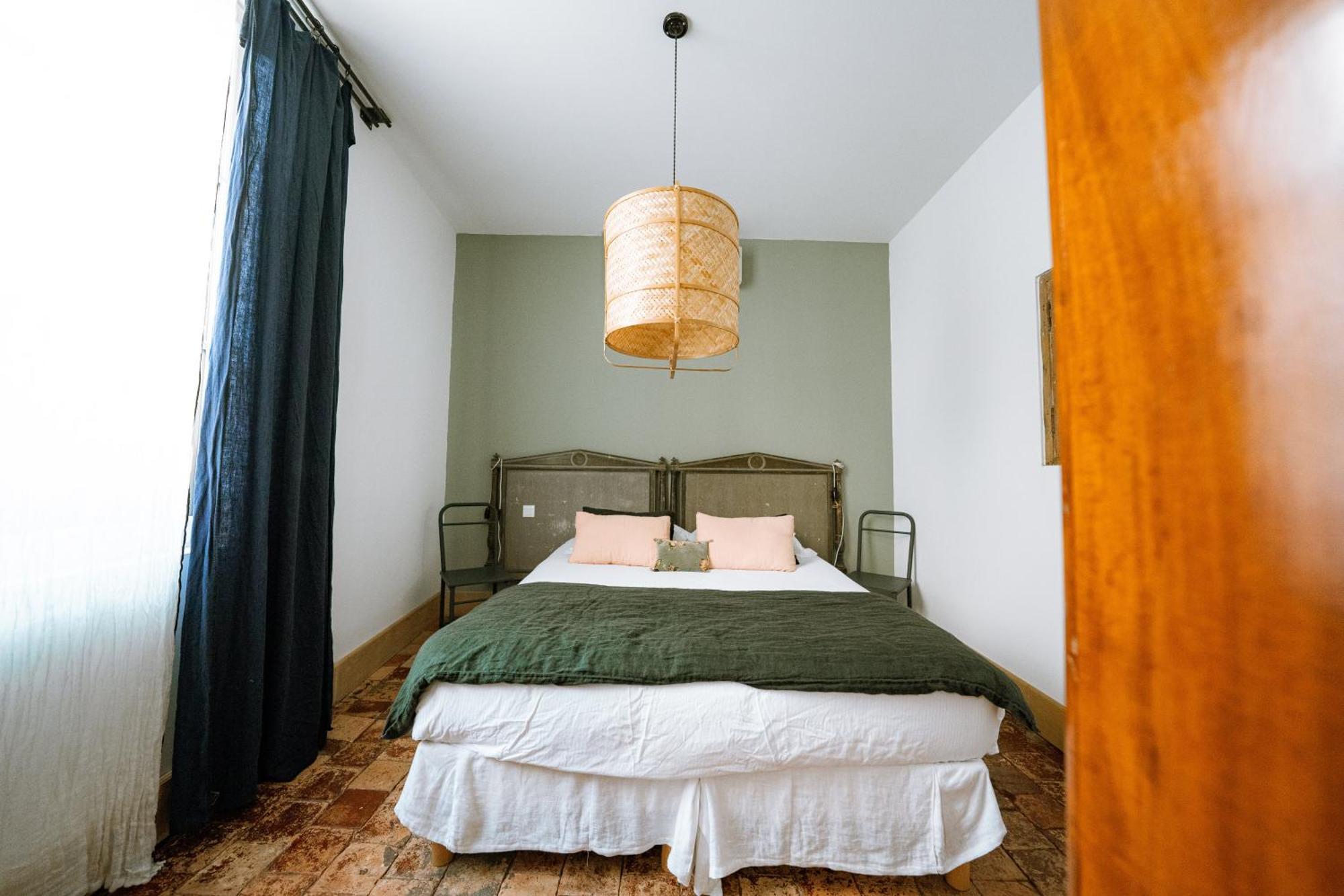 Maison Gaspard - Suites Et Appartements De Charme A Сомюр Екстериор снимка