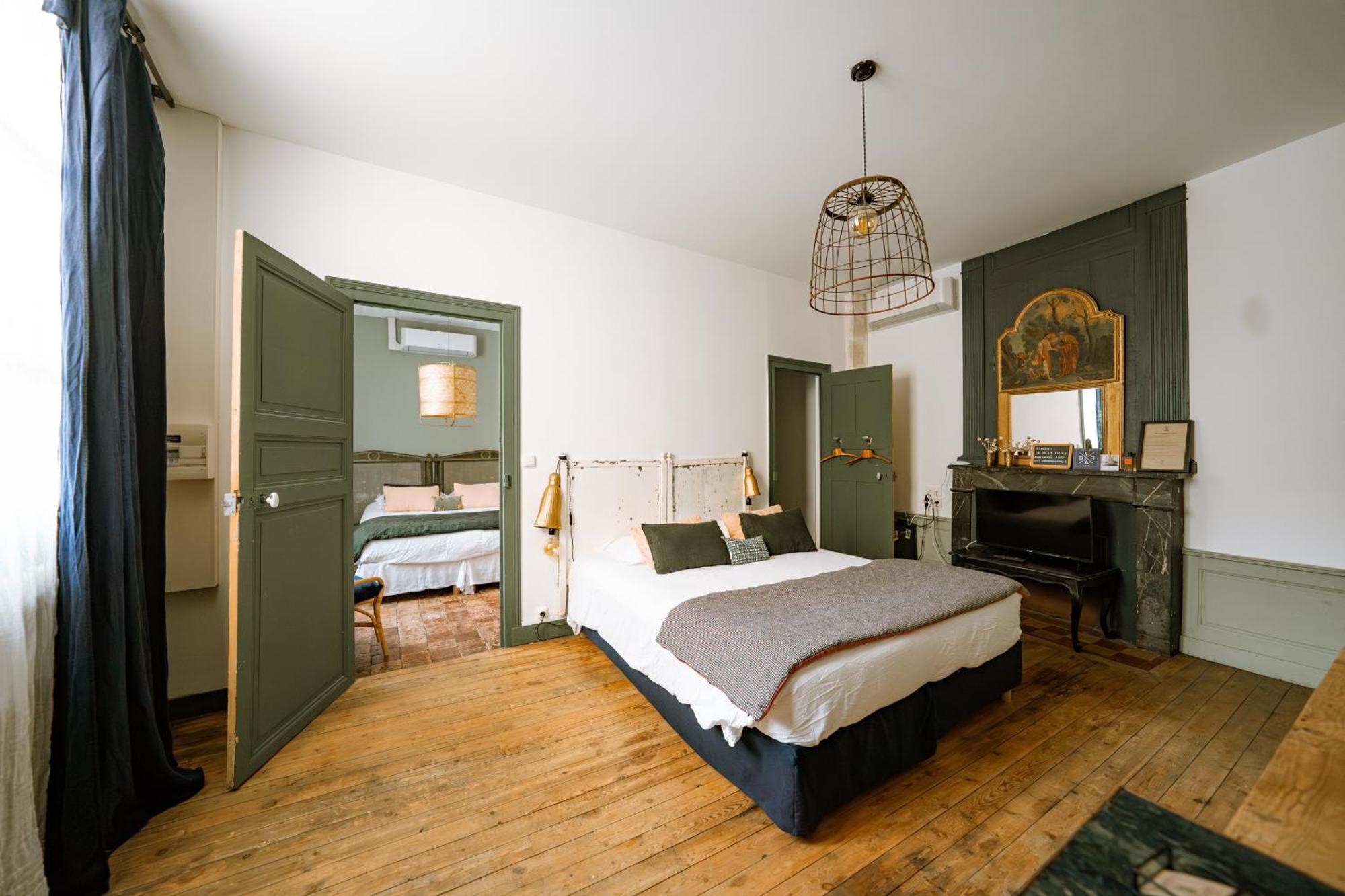 Maison Gaspard - Suites Et Appartements De Charme A Сомюр Екстериор снимка