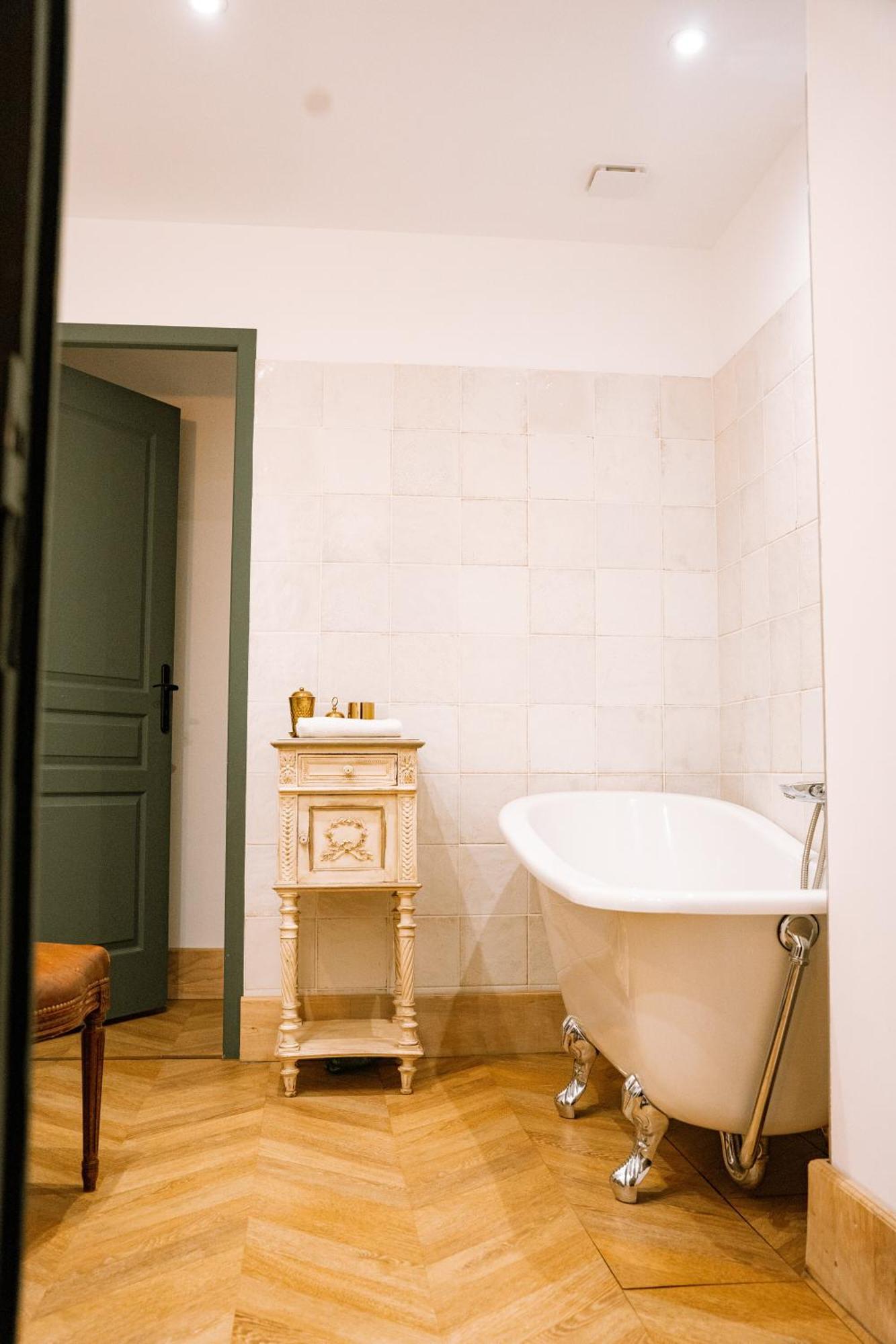 Maison Gaspard - Suites Et Appartements De Charme A Сомюр Екстериор снимка